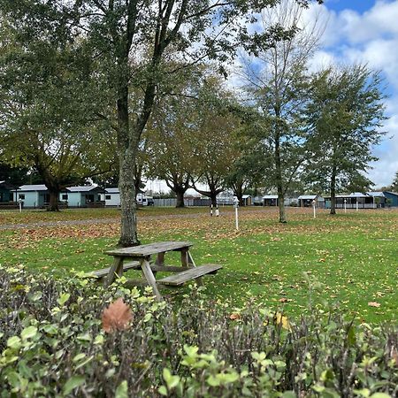Cambridge Top 10 Holiday Park Ngoại thất bức ảnh